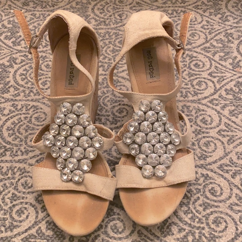 Not rated wedges size 8